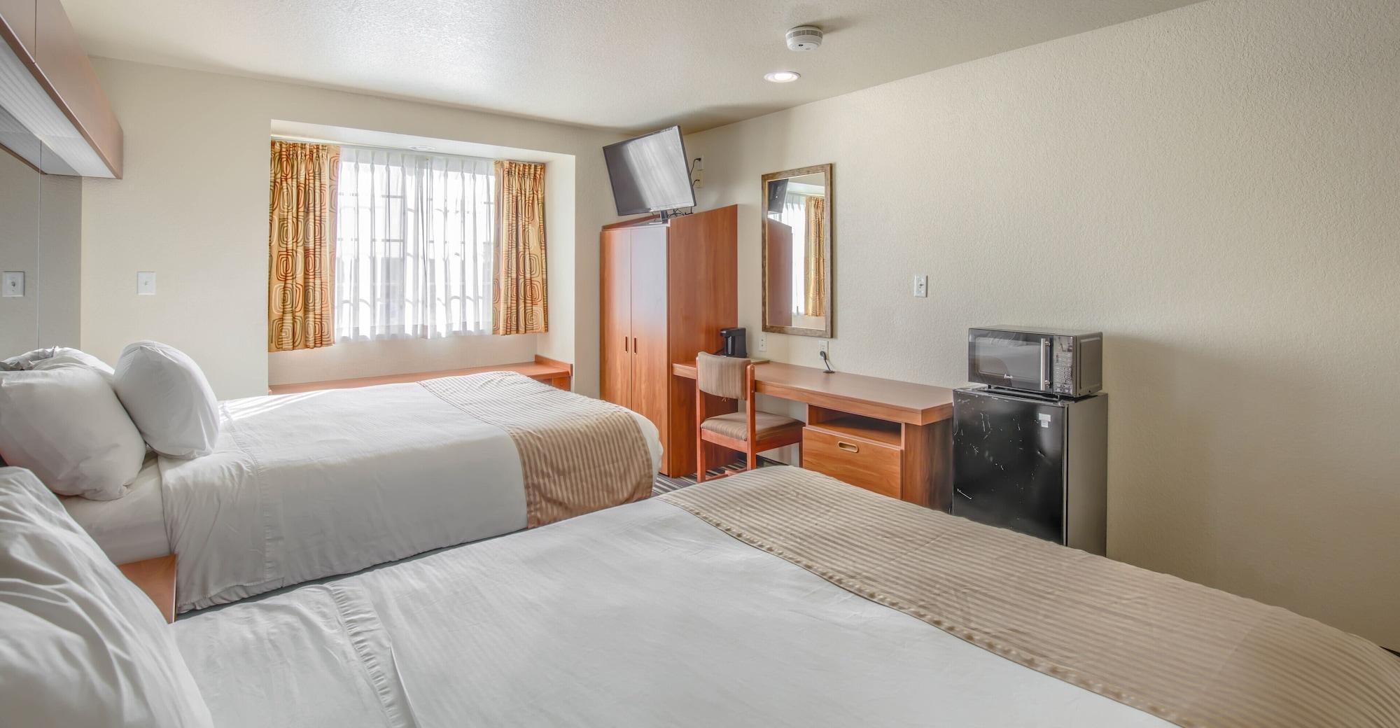 Microtel Inn & Suites By Wyndham Галф Шорс Екстериор снимка